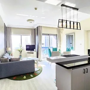 Elegant With Burj Khalifa View, Downtown شقة